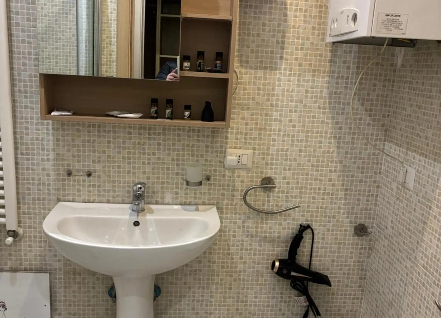 Aparthotel Resta Cu Mme A Chiaia Napoli 0*,  Italia