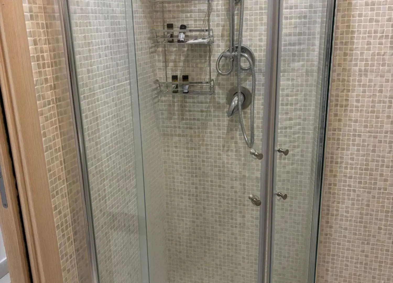 Aparthotel Resta Cu Mme A Chiaia Napoli