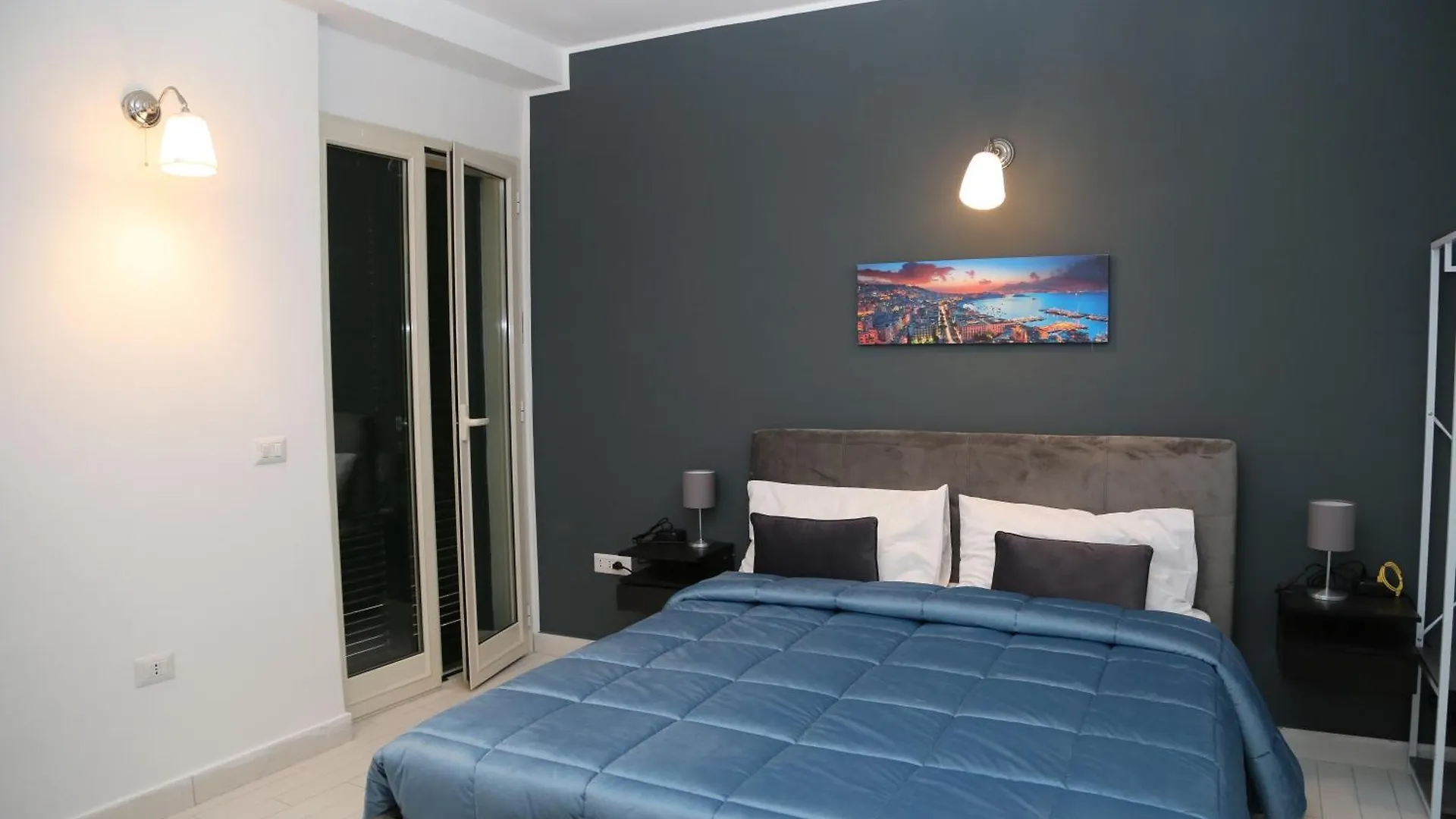 Aparthotel Resta Cu Mme A Chiaia Napoli