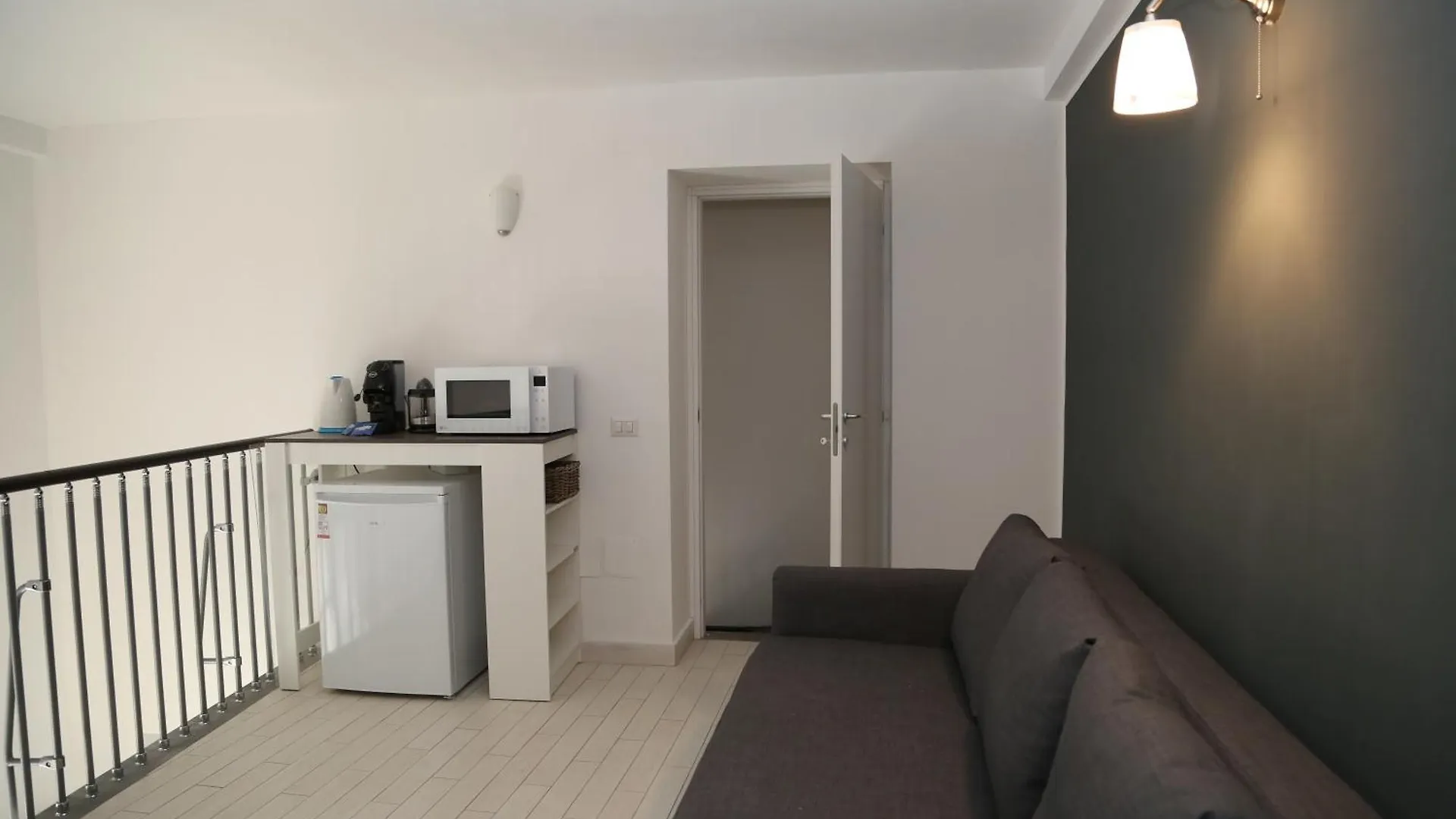Aparthotel Resta Cu Mme A Chiaia Napoli