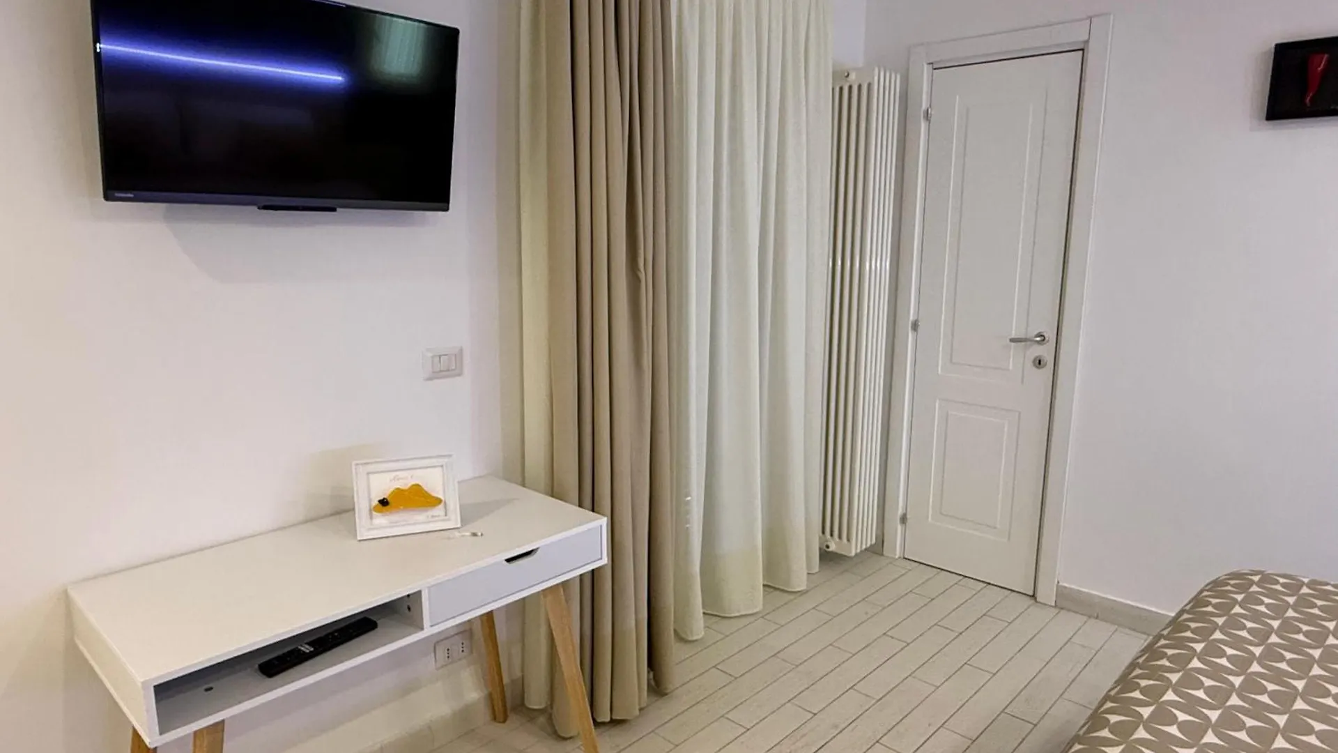 Aparthotel Resta Cu Mme A Chiaia Napoli