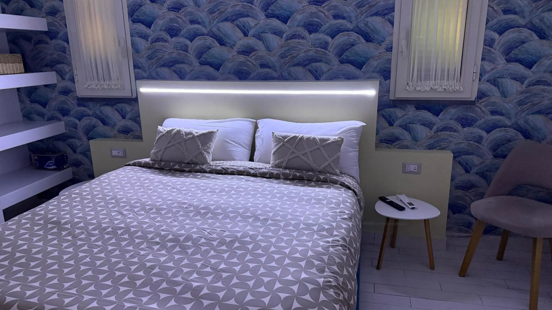 Aparthotel Resta Cu Mme A Chiaia Napoli