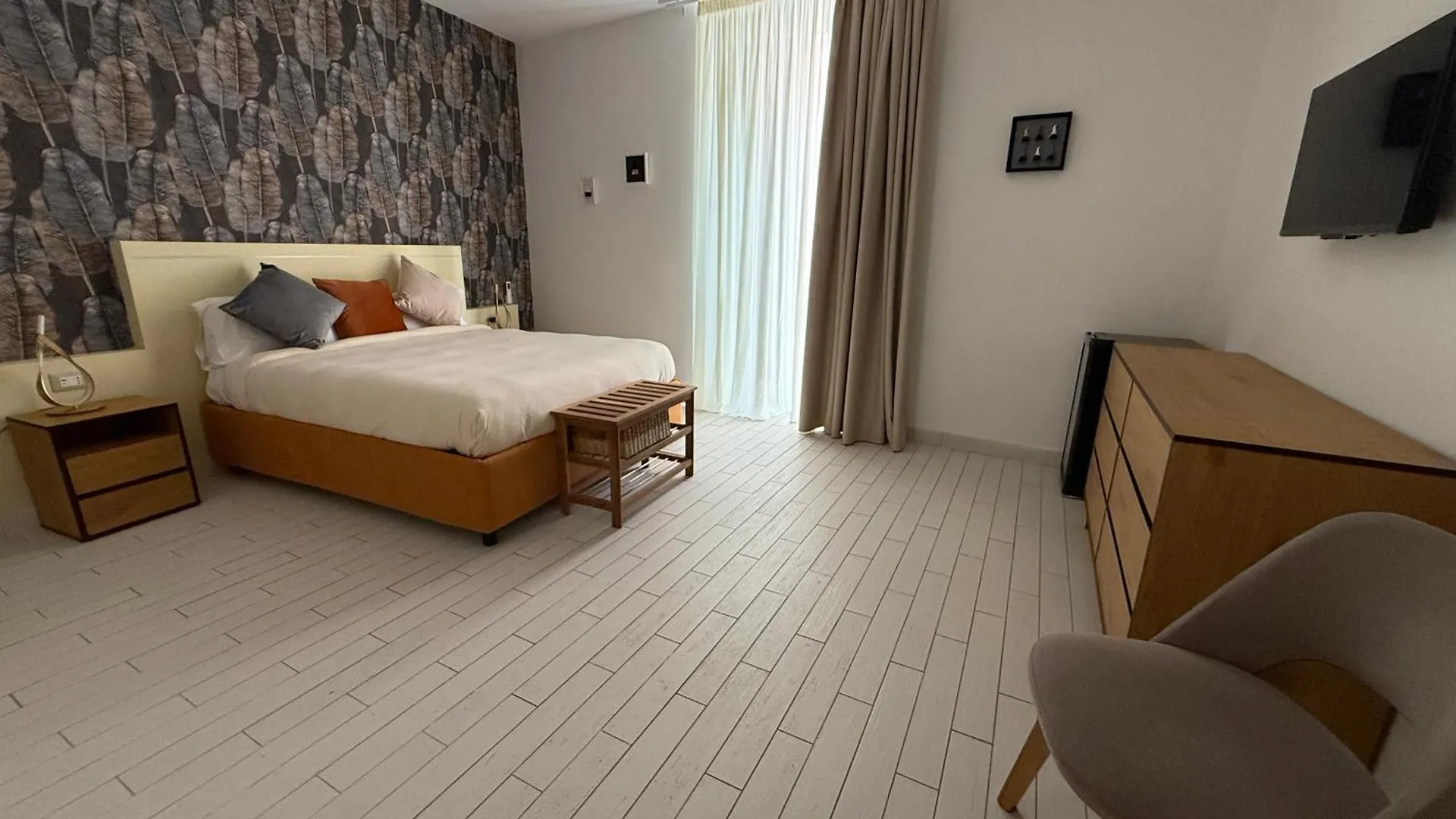 Aparthotel Resta Cu Mme A Chiaia Napoli