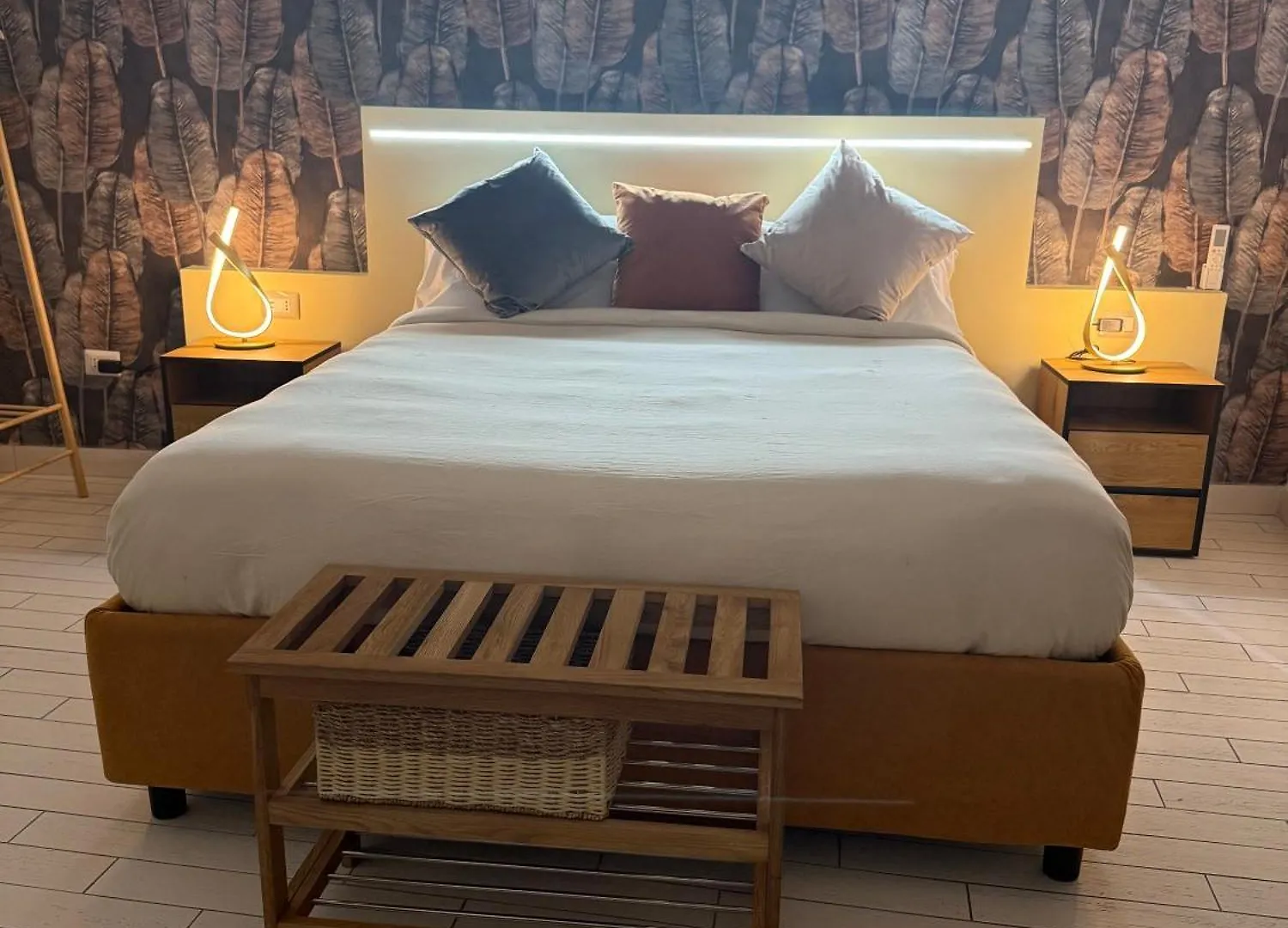 Aparthotel Resta Cu Mme A Chiaia Napoli