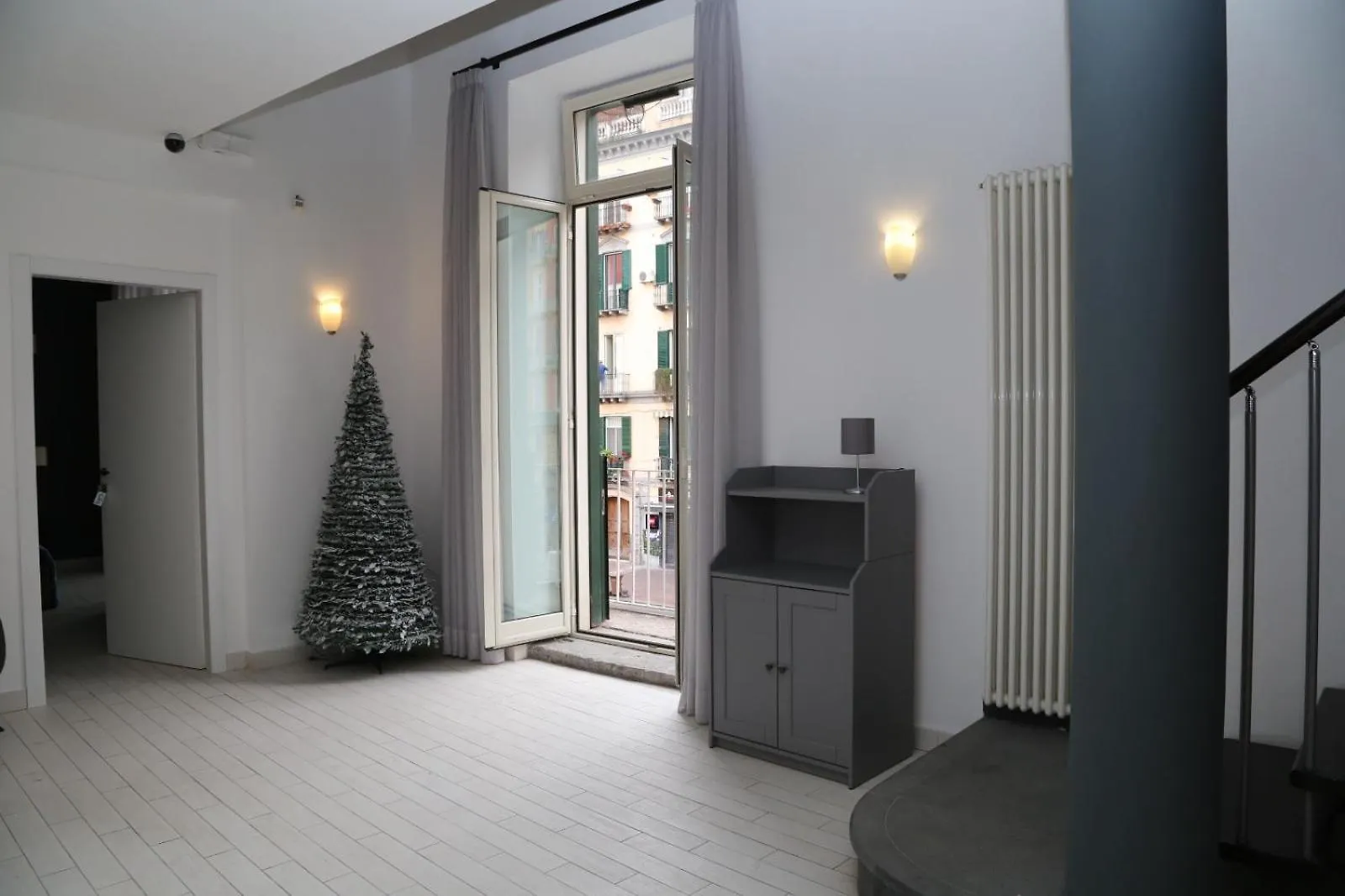 Resta Cu Mme A Chiaia Aparthotel Naples